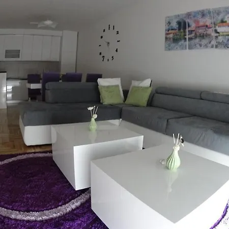 Apartament It